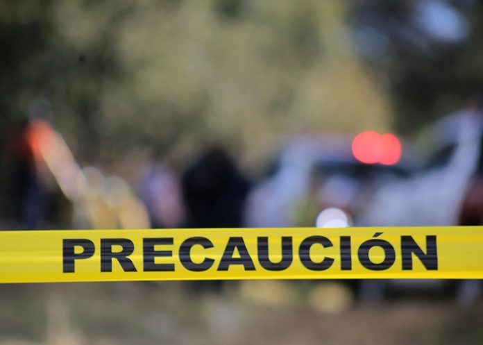 Foto: Joven pierde el control de su moto frente a colegio en Río Blanco / Cortesía