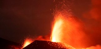 Foto: Erupción del volcán Ibu en Indonesia: 206 segundos de actividad / Cortesía