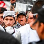 Trabajadores en Argentina protestan tras despidos masivos por Milei Protesta masiva en Argentina
