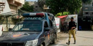 Mujer pakistaní muere estrangulada a manos de su hermano