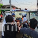Taxista catapulta a motociclista y lo deja lesionado en Bilwi Foto: Taxista impacta catapulta a motociclista y lo deja lesionado en Bilwi/TN8
