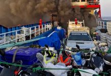 Se incendia un ferry con casi 100 pasajeros en Tailandia