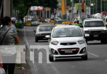 Conductores de caponera pelean pasada y le dan «sopa de muñeca» a un taxista Discusión entre un taxista y varios caponeros