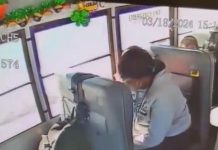 Video muestra agresión a niño con autismo por parte de una asistente de bus escolar