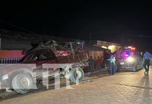 Camioneta en total descontrol impacta contra una vivienda en Jalapa Camioneta en total descontrol impacta contra una vivienda en Jalapa