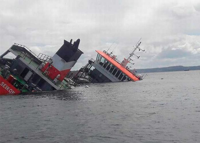 1 Foto:12 personas muertas tras el vuelco de un barco en China/Cortesía