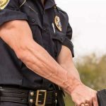 «¡Mátame ahora!» Policía dispara a una mujer que acuchilló a su novio en Florida «¡Mátame ahora!» Policía dispara a una mujer que acuchilló a su novio en Florida