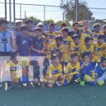 Padres apoyan la práctica deportiva de sus hijos en Nicaragua