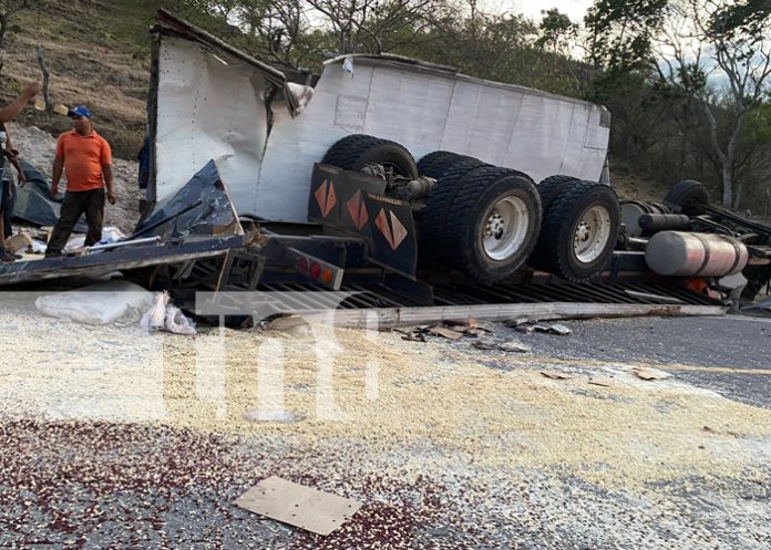 1 Un hombre pierde la vida tras perder el control y volcar su camión en Estelí