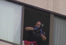 Bebé pierde la vida de manera trágica al caer de un hotel en Estados Unidos Bebé pierde la vida de manera trágica al caer de un hotel en Estados Unidos