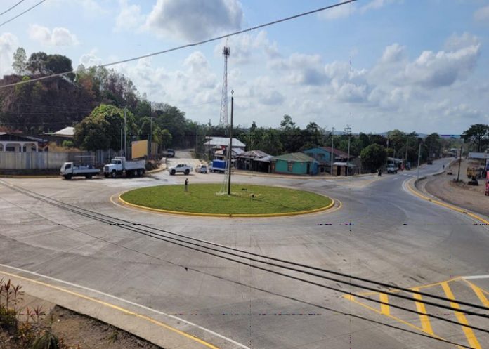 1 ¡Continúan las obras! 23 kilómetros de concreto hidráulico en la carretera Siuna-Rosita