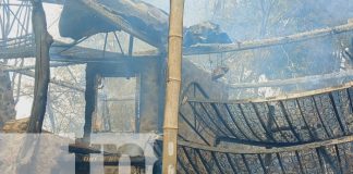 Incendio arrasa con cabaña turística en Isla de Ometepe