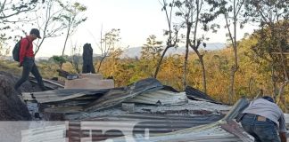 Foto: Familia afectada por incendio en Matiguás/TN8