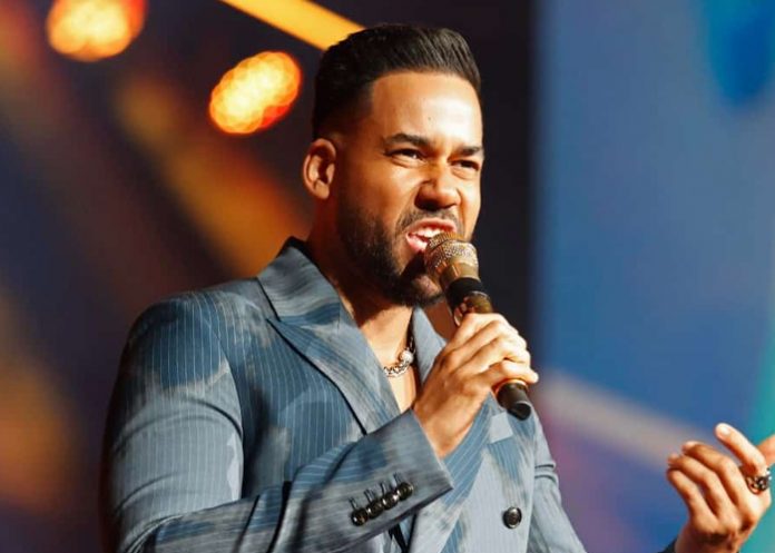2 Afirman que Romeo Santos sufrió un paro cardíaco y él muy molesto sale a desmentirlo