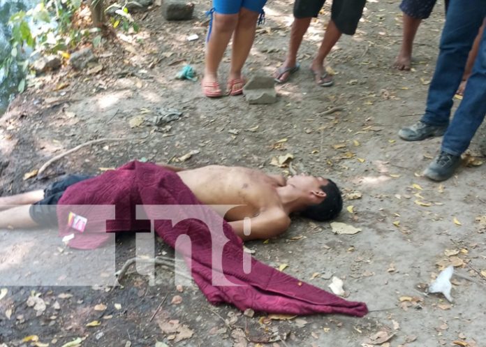 2 Foto: Joven fallece minutos después de ser rescatado de la poza La Mayita-Tipitapa/TN8