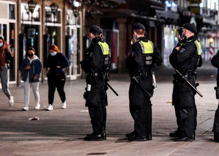 2 Detenidos en Alemania cuatro menores