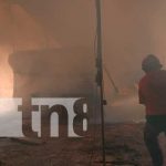 Quema de basura causa de voraz incendio en Chinandega Foto: Quema de basura causa de voraz incendio en Chinandega / TN8