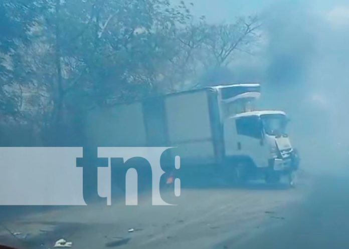 Colisión entre vehículos pesados 