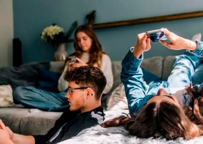 Unión Europea amenaza con suspender recompensas de TikTok