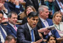 Reino Unido enfrenta críticas por polémico plan de deportación Foto: Reino Unido bajo rechazo /cortesía