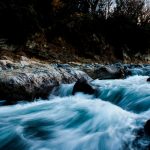 Tremendo susto para dos jovencitas al encontrar un cuerpo flotando sobre el río Foto: Tremendo susto para dos jovencitas al encontrar un cuerpo flotando sobre el río / TN8