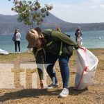 MARENA y Ejército realizan jornada de limpieza en la laguna de Xiloá