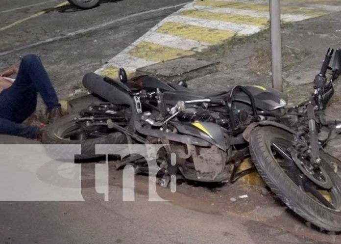 3 Vivo de milagro al chocar contra un poste en Altamira