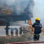 Rastra en llamas en carretera sur desata el pánico en pobladores de Carazo Pánico en pobladores de Carazo