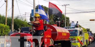 Foto: Desfile colorido por las calles de Managua, mostrando todo sobre los bomberos / TN8