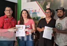 Entregan reconocimiento a alfabetizadores históricos de Nicaragua