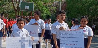Foto: ¡Estudiantes celebran el Día de la alfabetización y conmemoran el Día Nacional de la Paz!/TN8