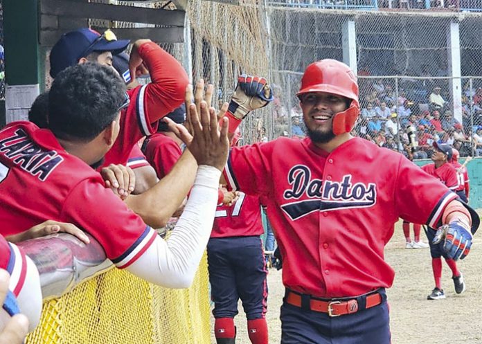 Pomares: Dantos y Bóer barren; Chinandega y Granada líderes