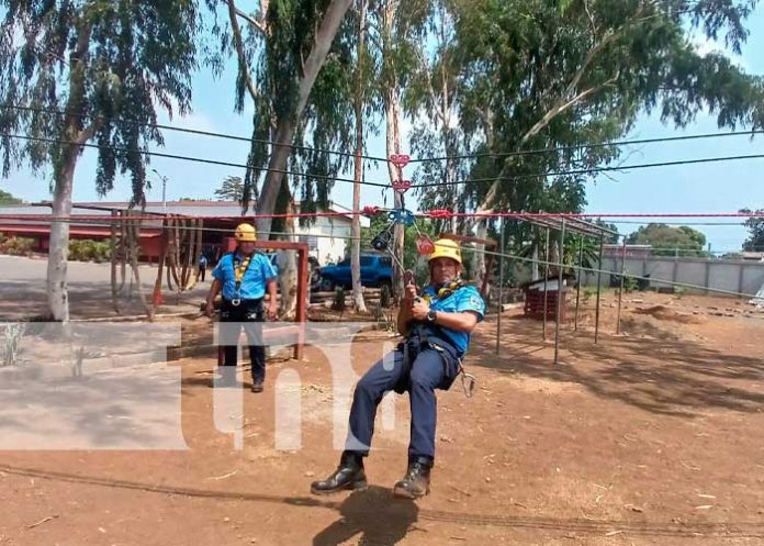 Bomberos Nicaragua realizan ejercicio demostrativo
