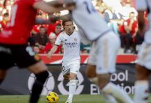 Real Madrid vence 1-0 al Mallorca y no cede la cima en España Real Madrid líder en la Liga de España