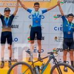 Uniendo lazos sobre ruedas: La historia de dos hermanos ciclistas