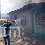 Incendio en tapicería del barrio Jorge Dimitrov, Managua: Al menos cuatro casas afectadas Foto: Fuerte incendio en una tapicería del barrio Jorge Dimitrov en Managua / TN8