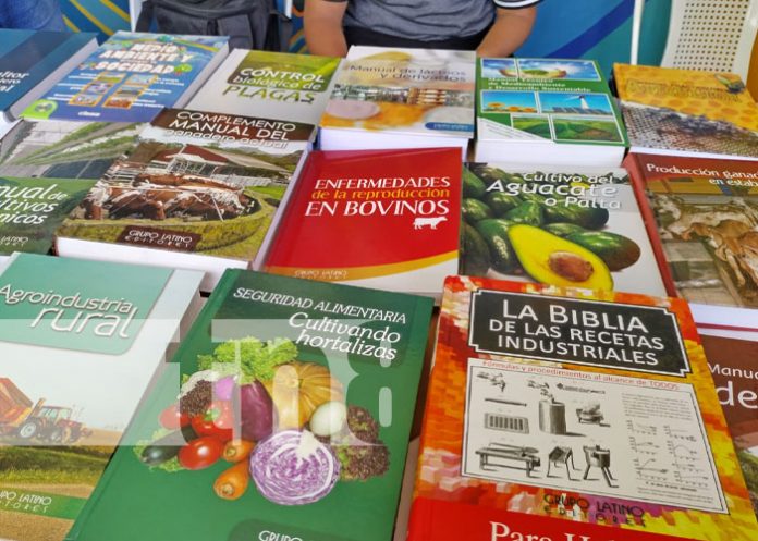 Foto: Día Mundial del Libro desde la Universidad Agraria / TN8