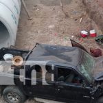 Dos muertos y cuatro heridos: Accidente en El Jicaral, León Foto: Trágico accidente de tránsito en El Jicaral, León / TN8