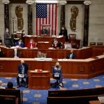 Arremete contra el líder de la Cámara de Representantes: "Traicionó a EE.UU."