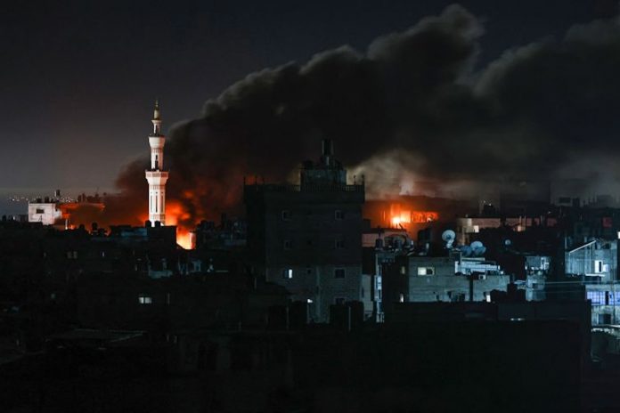 Foto:Genocidio en medio de la noche de Rafah/Cortesía Foto:Genocidio en medio de la noche de Rafah/Cortesía