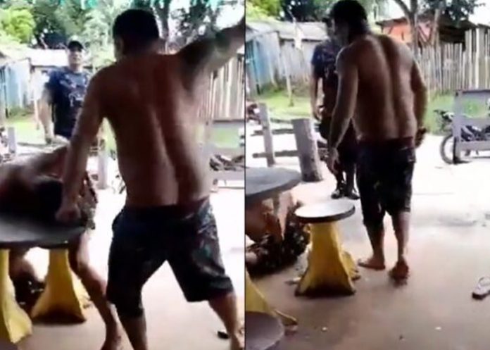 Padre propinó un severo castigo a su hijo Padre propinó un severo castigo a su hijo