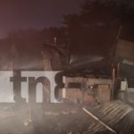 Incendio consume a cenizas tres viviendas en el barrio Jorge Salazar, Managua Foto: Incendio consume a cenizas tres viviendas en el barrio Jorge Salazar, Managua/TN8