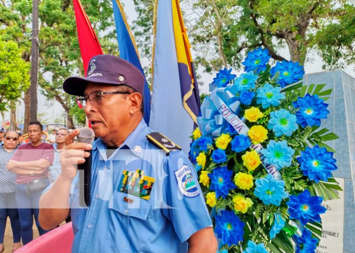 Foto: Bluefields rinde tributo a los oficiales /TN8