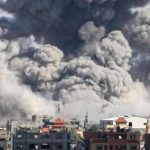 Sin piedad alguna Israel bombardea una vez más la Franja de Gaza Israel bombardea Gaza en plenas negociaciones de tregua