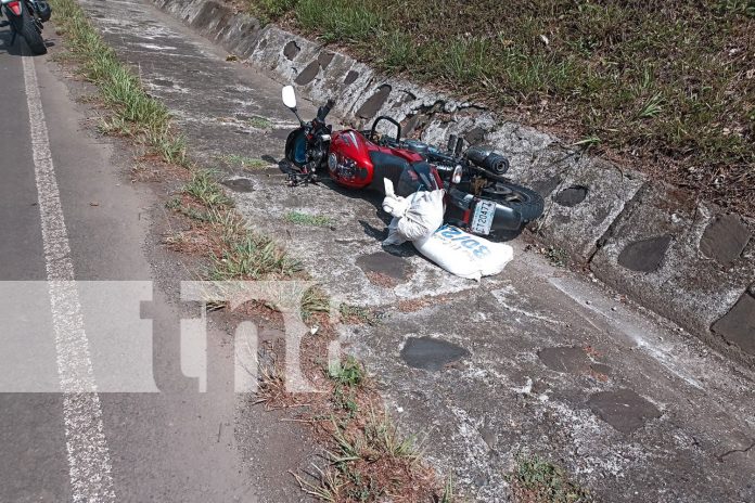 1 Foto: Camión invade carril y colisiona con motociclista en Villa Sandino, Chontales/TN8