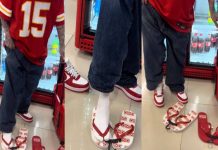 Santa Fe Klan se hizo viral al comprar unas sandalias de la tienda Oxxo Foto:Santa Fe Klan se hizo viral al comprar unas sandalias de la tienda Oxxo/Cortesía