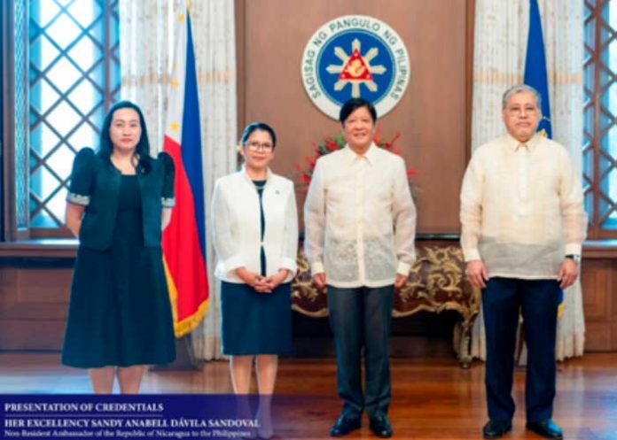 1 Foto: Nicaragua presenta cartas credenciales al Presidente de Filipinas / Cortesìa