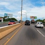 Mujer provoca accidente en carretera norte, Managua al invadir carril de motociclista Mujer provoca accidente en carretera norte, Managua al invadir carril de motociclista