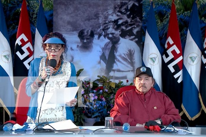 1 Foto: Rosario Murillo: