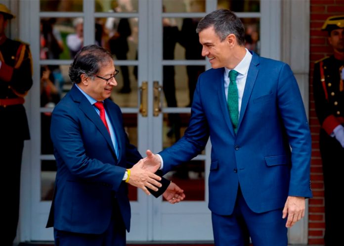 1 Foto: Petro muestra apoyo a España /cortesía